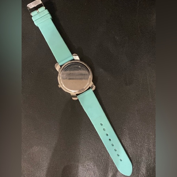 American Exchange Teal silicon band zebra pattern face pattern watch -used - Picture 6 of 9